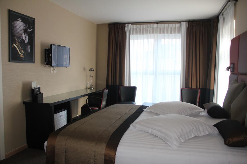 Hotel La Roseraie Wemmel Oda fotoğraf