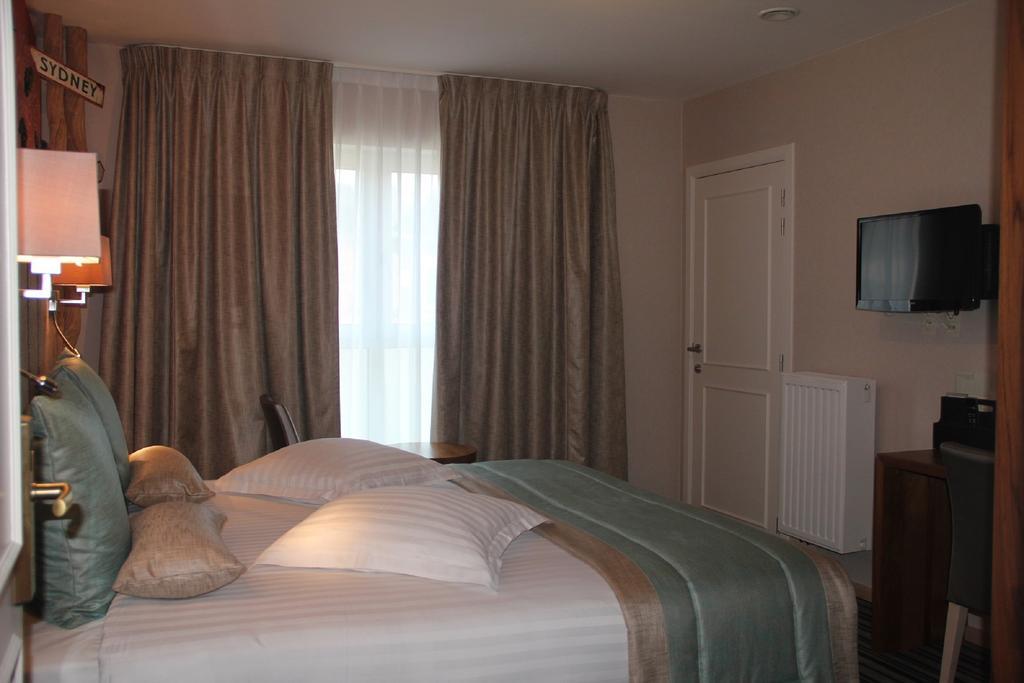 Hotel La Roseraie Wemmel Oda fotoğraf